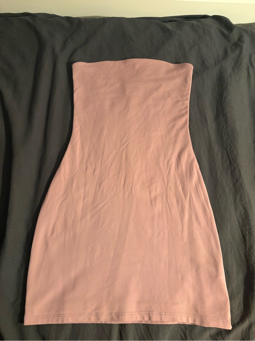 Aritzia Strapless Midi Bodycon Dress in Dusty Pink